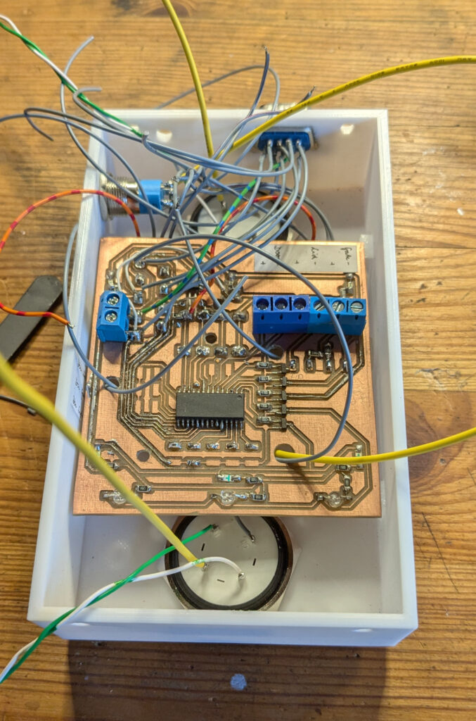 Bedienteil mit Testverdrahtung